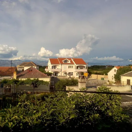 With Parking Space - Zadar - 14654 Privlaka (Zadar)