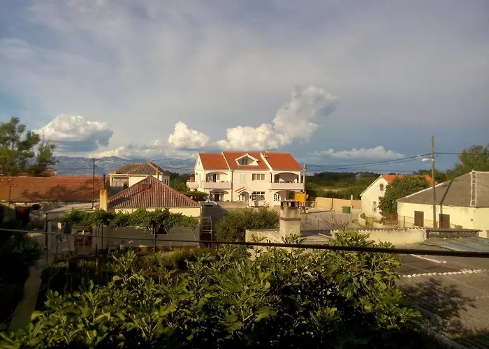 With Parking Space - Zadar - 14654 Привлака