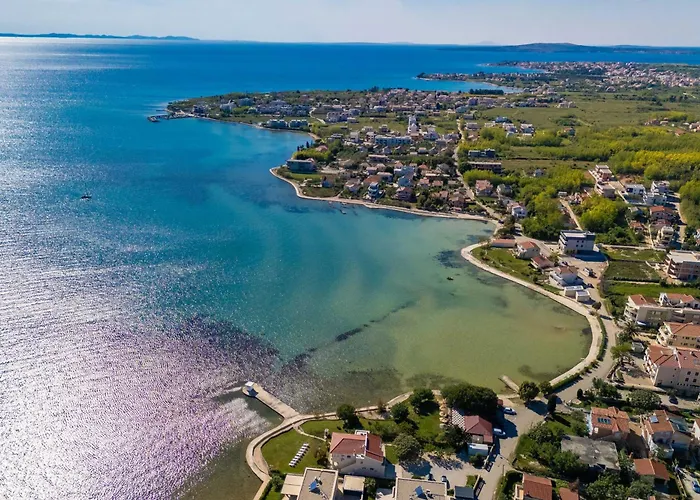 Apartman With Parking Space - Zadar - 14654 Privlaka (Zadar)